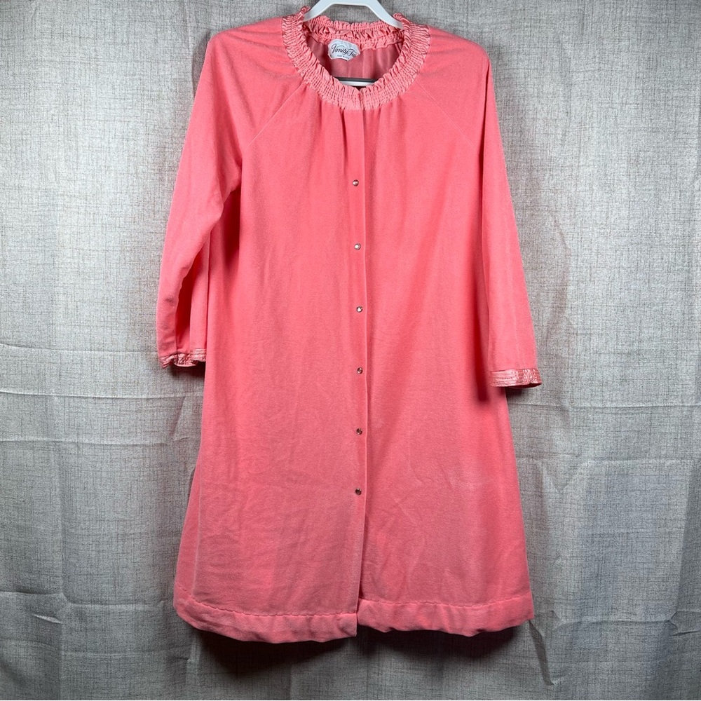 Vanity Fair House Coat Robe Pink Vintage Snap Up Soft Lightweight women's medium